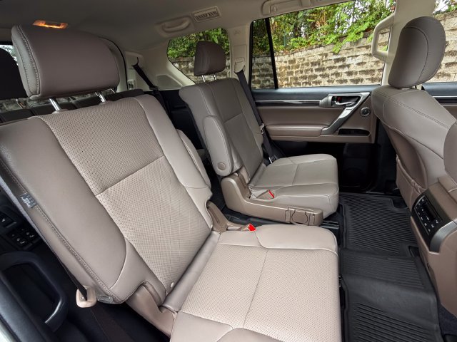 Certified 2023 Lexus GX 460 Premium w/ Accessory Package AWD/4WD image 32