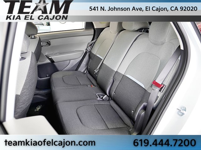 New 2027 Kia Seltos LX FWD image 21