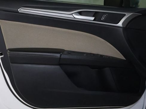 Used 2020 Ford Fusion S FWD image 11