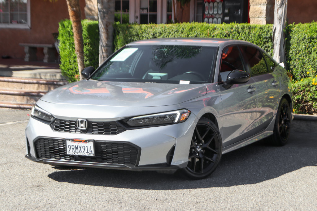 Used 2025 Honda Civic Sport image 4