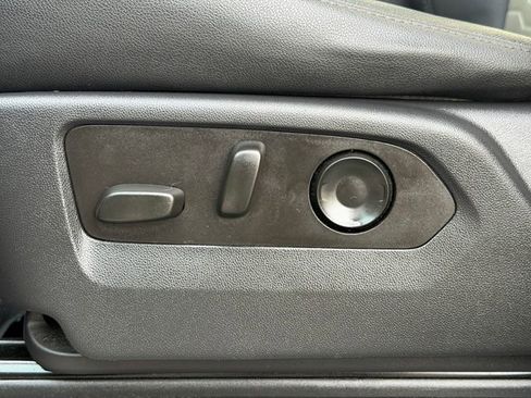 Used 2023 Chevrolet Silverado 1500 ZR2 w/ Technology Package image 36