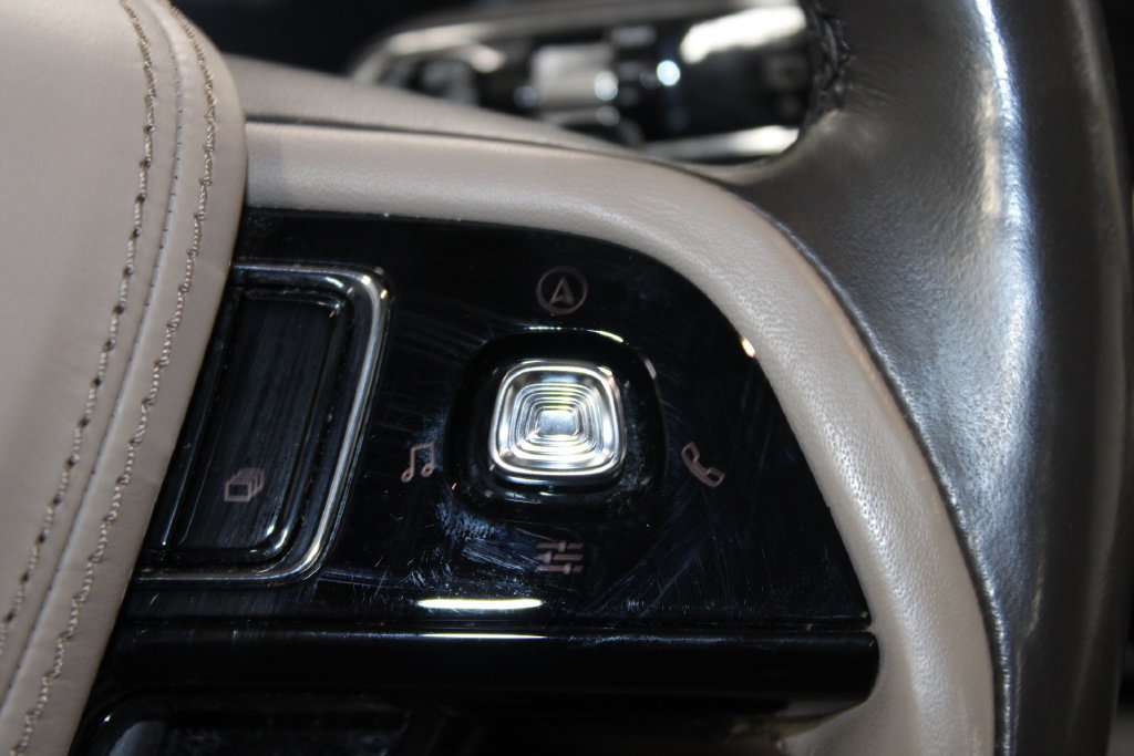 Used 2023 Lincoln Aviator Reserve w/ Equipment Group 201A AWD/4WD image 39