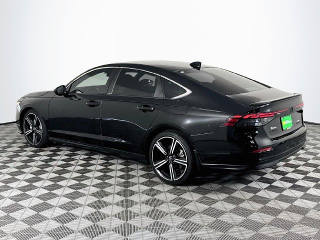 Used 2023 Honda Accord Sport image 6
