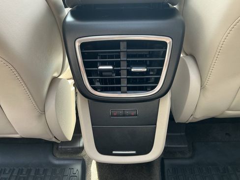 Used 2018 Lincoln MKX Reserve w/ Lincoln MKX Climate Package AWD/4WD image 30