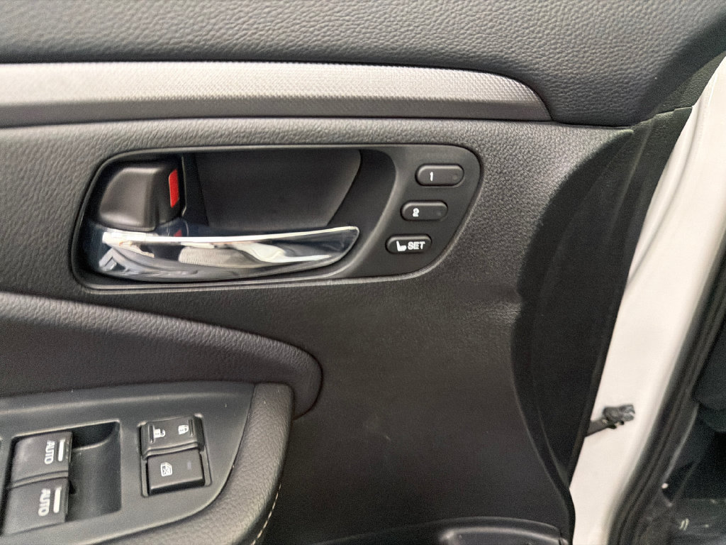 Used 2023 Honda Ridgeline RTL-E image 12