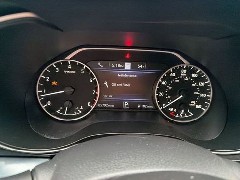 Used 2021 Nissan Maxima SR w/ Sport Mat Group image 9