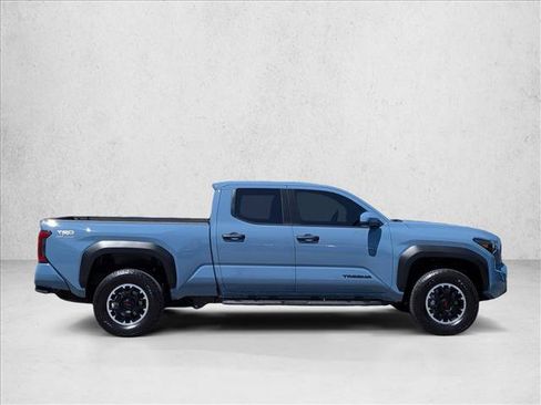 Used 2026 Toyota Tacoma TRD Off-Road AWD/4WD image 4