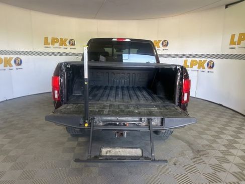Used 2018 Ford F150 Lariat w/ Equipment Group 502A Luxury AWD/4WD image 6