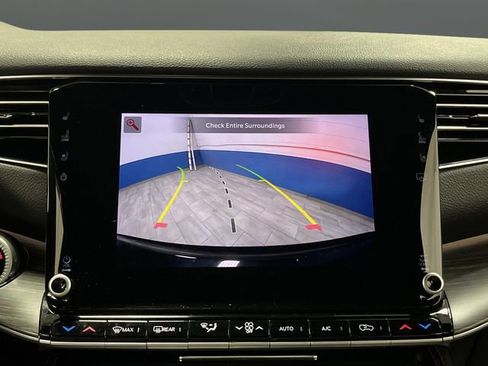 Used 2023 Jeep Wagoneer Series II w/ Premium Group I image 11