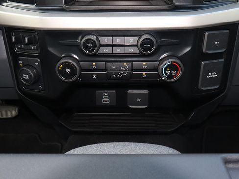 Used 2024 Ford F250 XLT AWD/4WD image 11