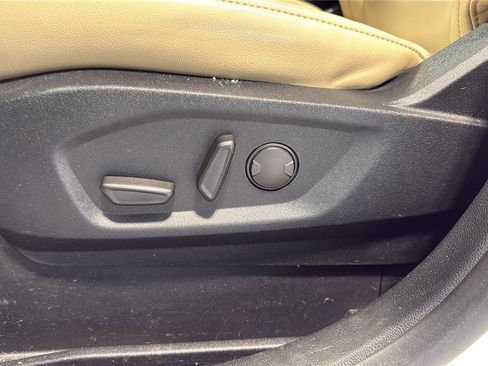 Used 2020 Ford Edge SEL w/ Convenience Package image 24