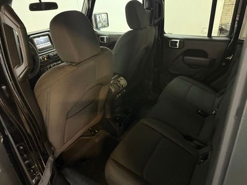 Used 2023 Jeep Gladiator Sport image 61
