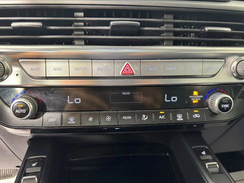 Used 2022 Kia Telluride S image 22