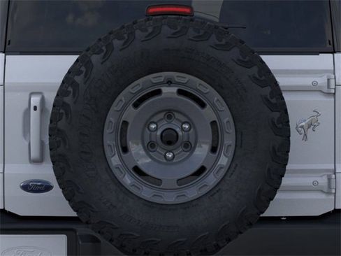 New 2025 Ford Bronco Outer Banks w/ Sasquatch Package image 24