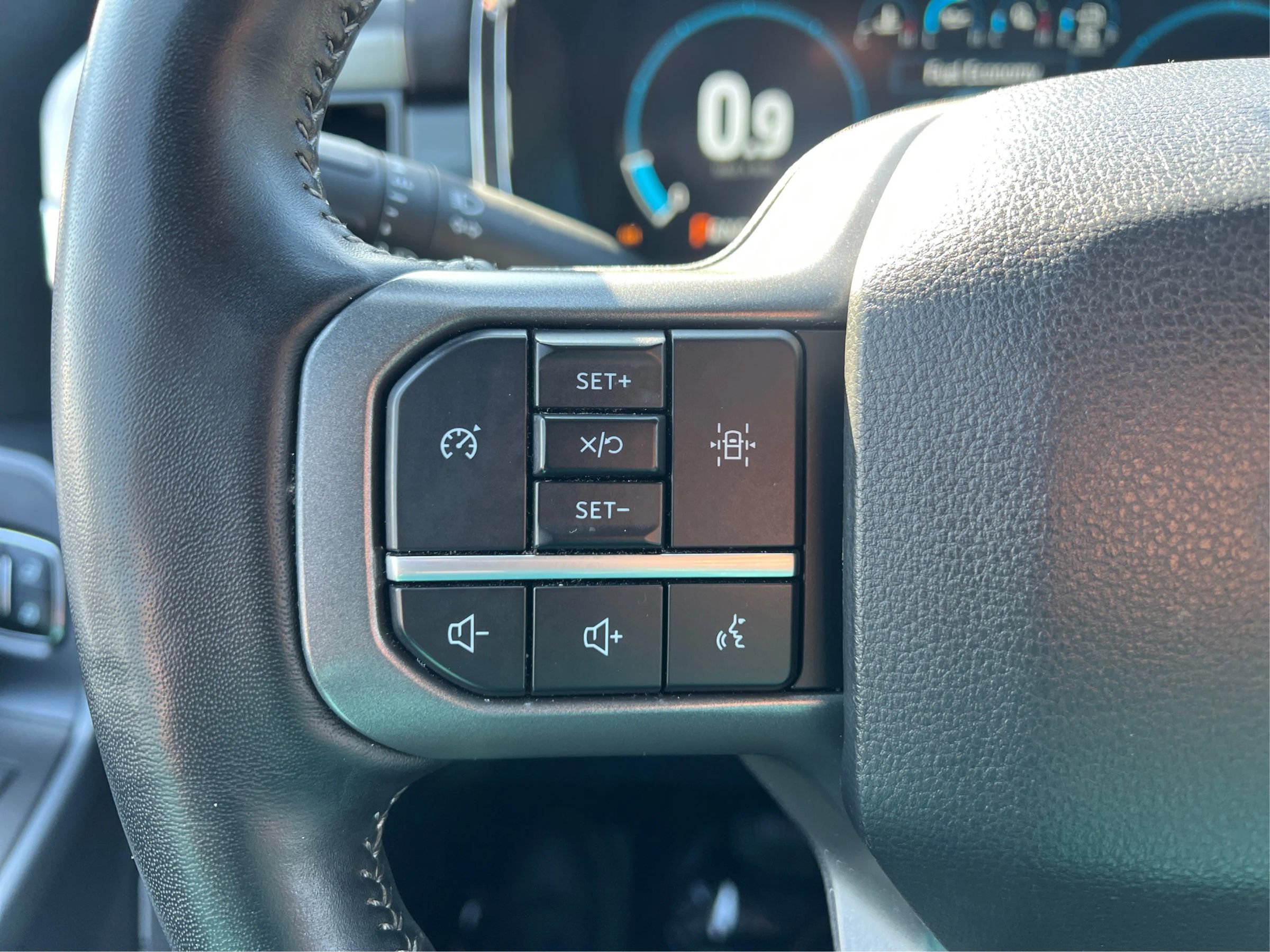 Used 2022 Ford F150 Lariat AWD/4WD image 28