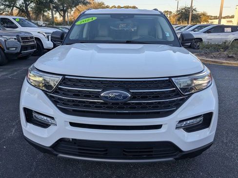 Used 2024 Ford Explorer XLT w/ Equipment Group 202A image 9