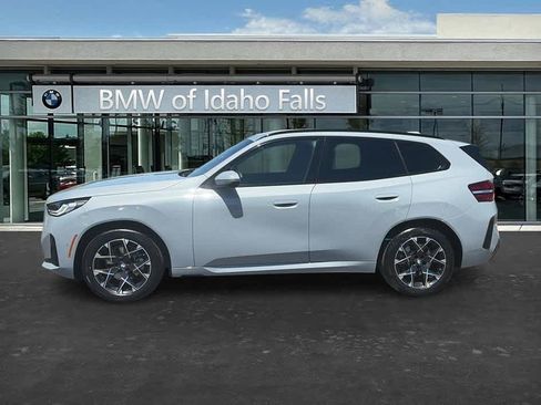 Used 2026 BMW X3 xDrive30i w/ Premium Package AWD/4WD image 4