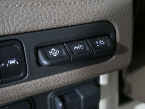Used 2024 GMC Yukon Denali w/ Advanced Technology Package AWD/4WD image 19