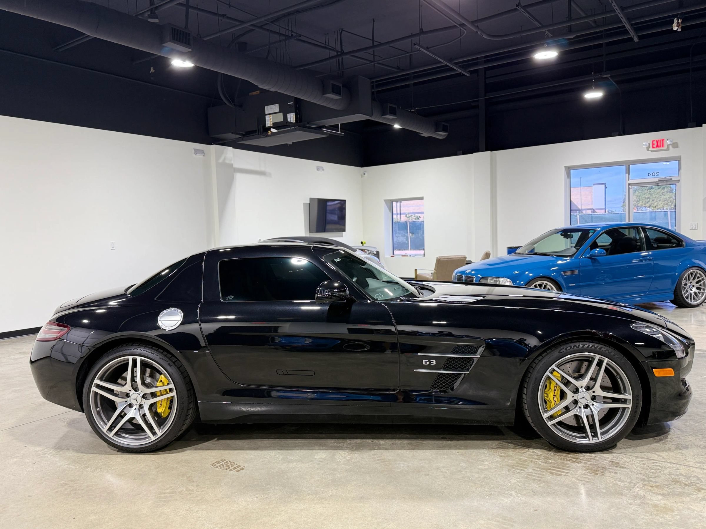 Used 2011 Mercedes-Benz SLS AMG Coupe image 7