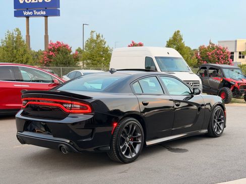 Used 2023 Dodge Charger R/T w/ Plus Group RWD image 8