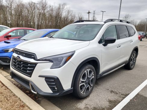 Used 2025 Subaru Ascent Touring w/ Popular Package #2 image 4
