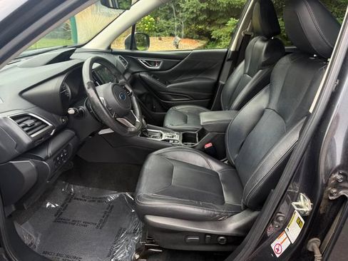 Used 2019 Subaru Forester Touring AWD/4WD image 6
