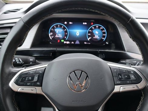 Used 2024 Volkswagen Atlas Cross Sport SE AWD/4WD image 19