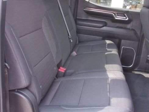 Used 2024 Chevrolet Silverado 1500 LT w/ Z71 Off-Road Package AWD/4WD image 29