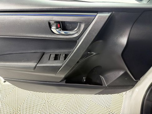 Used 2019 Toyota Corolla SE image 10