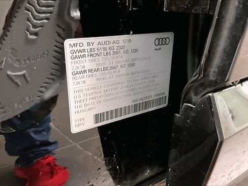 Used 2020 Audi Q3 2.0T Premium w/ Convenience Package image 34