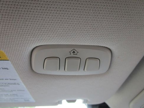 Used 2020 Ford Explorer Limited RWD image 37