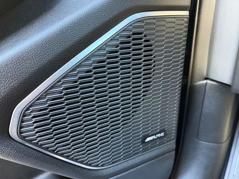 Used 2023 Jeep Grand Cherokee L Overland image 24