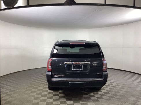 Used 2020 GMC Yukon XL Denali w/ Open Road Package image 3