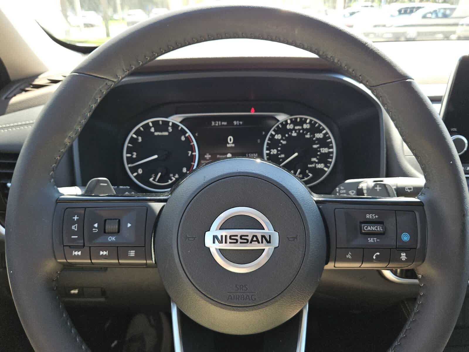 Used 2021 Nissan Rogue SL AWD/4WD image 11