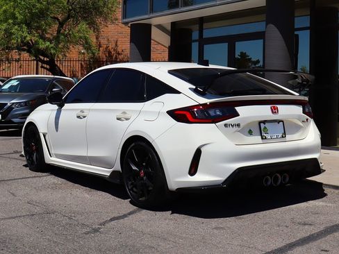 Used 2024 Honda Civic Type R image 10