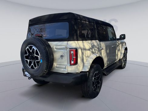 New 2025 Ford Bronco Outer Banks image 7