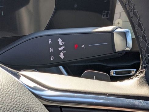 New 2026 Chevrolet Equinox LT w/ Convenience Package II image 25