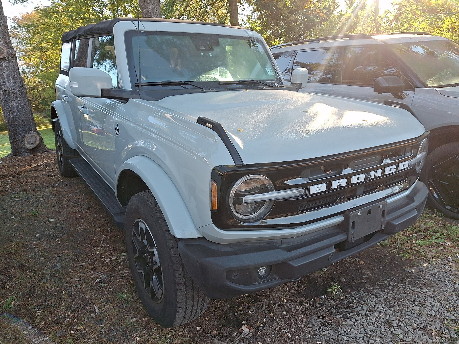 Used 2022 Ford Bronco Outer Banks AWD/4WD image 3