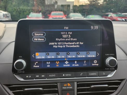 New 2025 Nissan Altima 2.5 S image 17