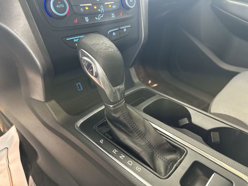 Used 2018 Ford Escape SE image 24