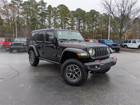 Used 2026 Jeep Wrangler Unlimited Rubicon w/ Technology Group image 3