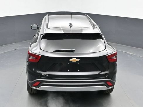 Used 2026 Chevrolet Trax LT w/ Driver Confidence Package FWD image 38