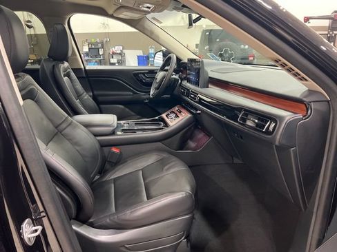 Used 2024 Lincoln Aviator Reserve w/ Equipment Group 201A AWD/4WD image 12