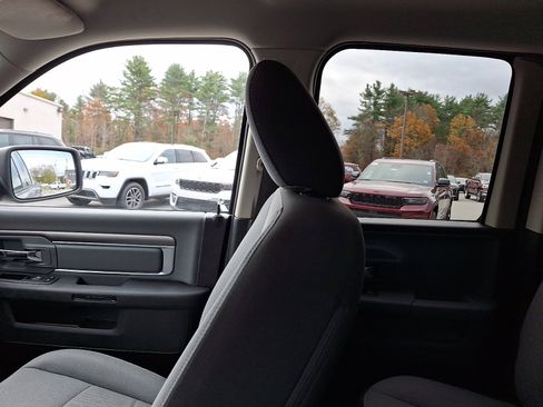 Used 2024 RAM 1500 Classic SLT image 17