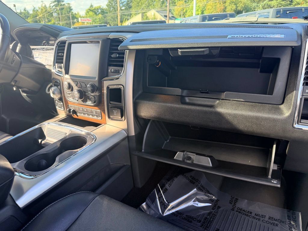 Used 2017 RAM 1500 Laramie AWD/4WD image 37
