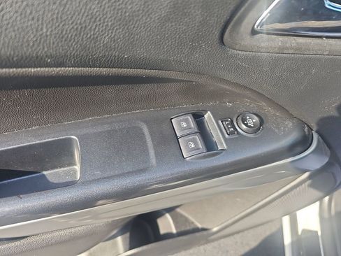 Used 2022 Chevrolet Colorado LT w/ Fleet Safety Package image 19