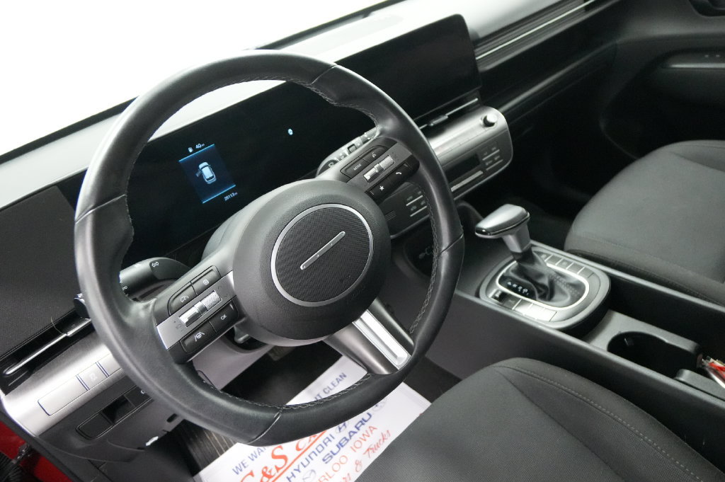 Used 2024 Hyundai Kona SEL AWD/4WD image 12