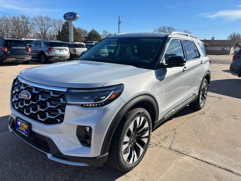 New 2026 Ford Explorer Platinum w/ LUX Leather Package image 7