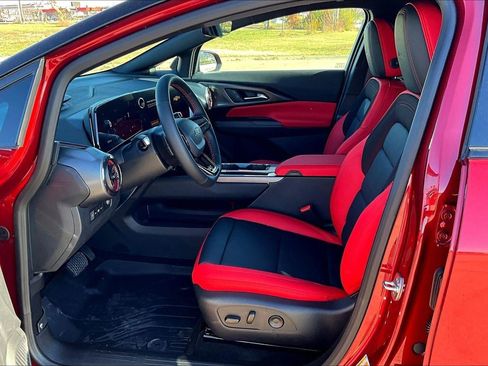 New 2026 Chevrolet Equinox EV RS w/ Convenience Package II AWD/4WD image 9