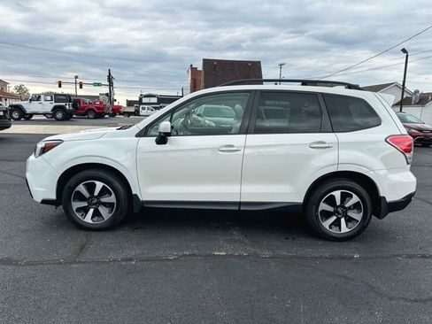 Used 2017 Subaru Forester 2.5i Premium image 4